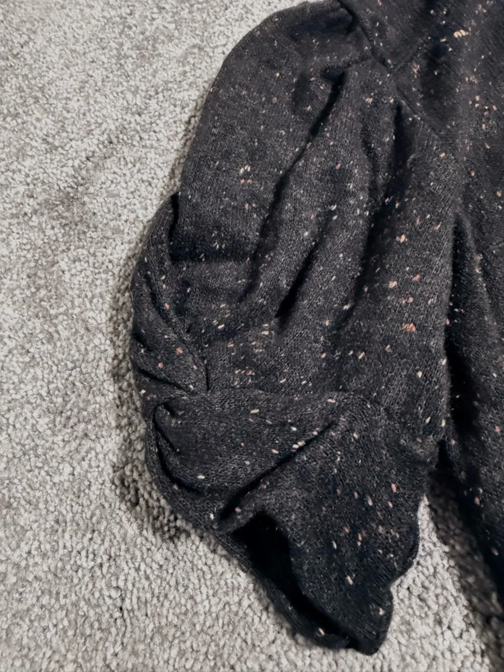 hello nite Black Speckled Crewneck Sweater‎ — Short Puff Sleeve Women Medium NWT